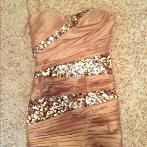 Women’s prom dress (perfect for after prom)